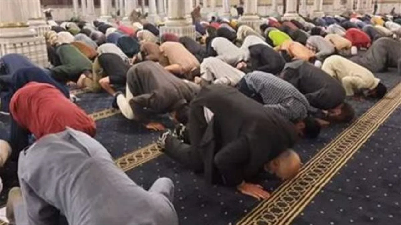 ضبط مواقيت الصلاة.. دقة المواعيد الشرعية وتأثيرها المباشر على صحة العبادات اليومية